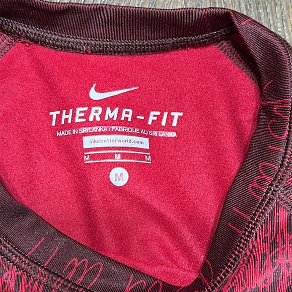 Nike Therma-FIT Women's Long-Sleeve
Thermal Top, Size Medium - Picture 13 of 13